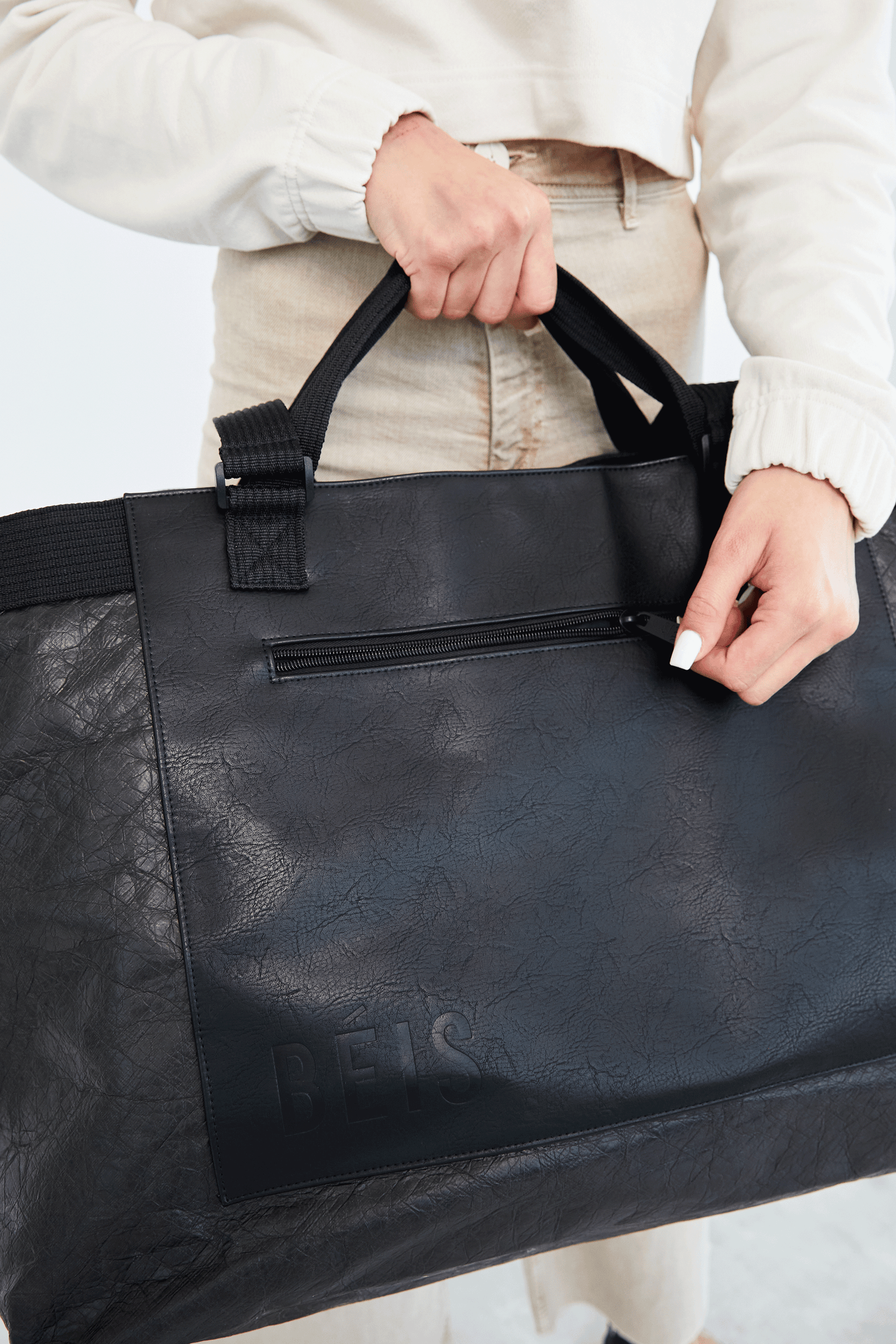 Resale The Extra Large Tote in Black