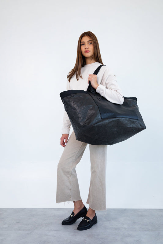 Resale The Extra Large Tote in Black