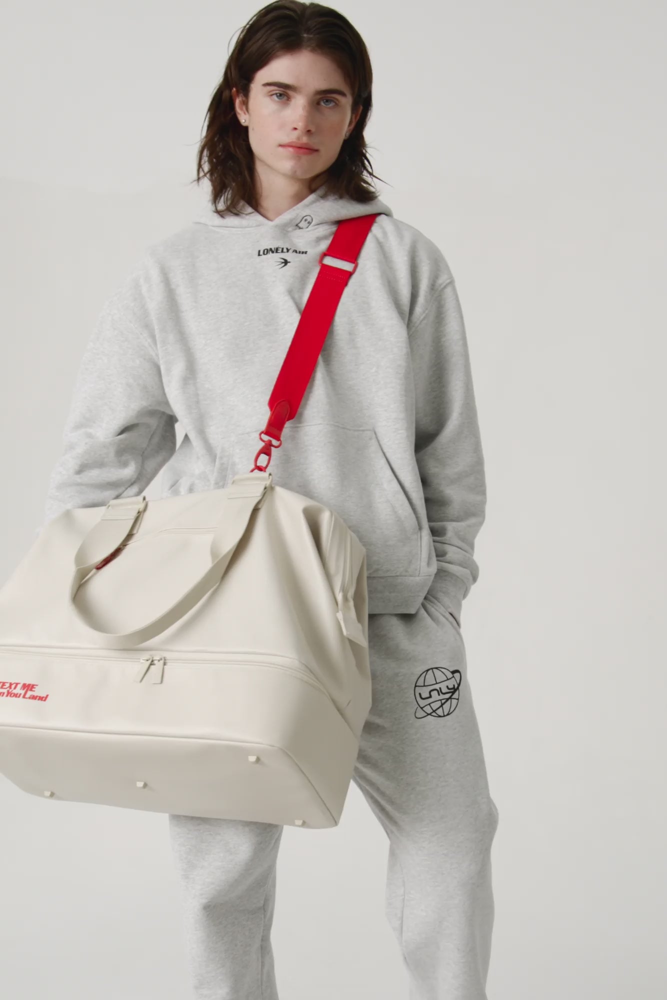 BÉIS x Lonely Ghost 'The Shoulder Strap' in Text Me Red - Red Shoulder ...