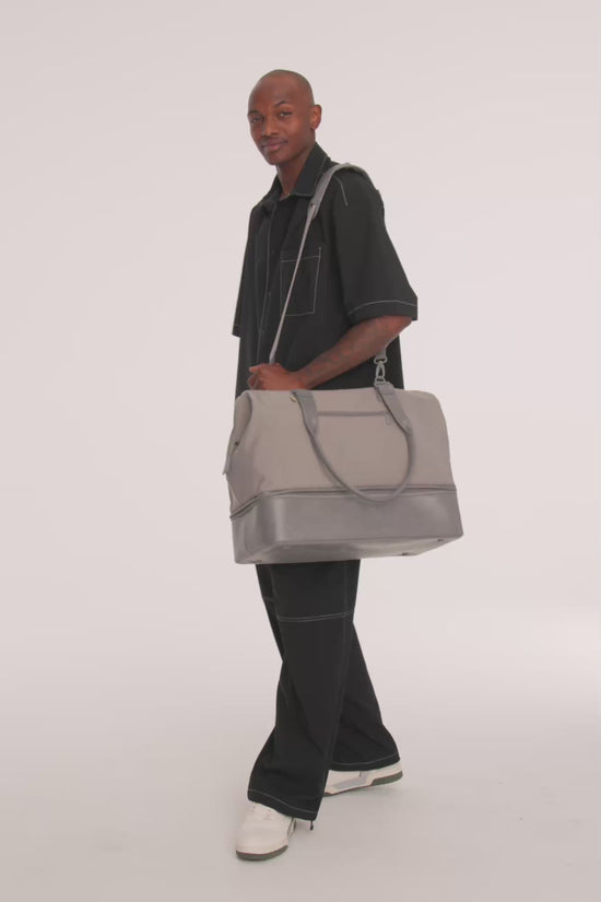 BÉIS 'The Convertible Weekender' in Gray - Gray Weekend Bag & Overnight Bag