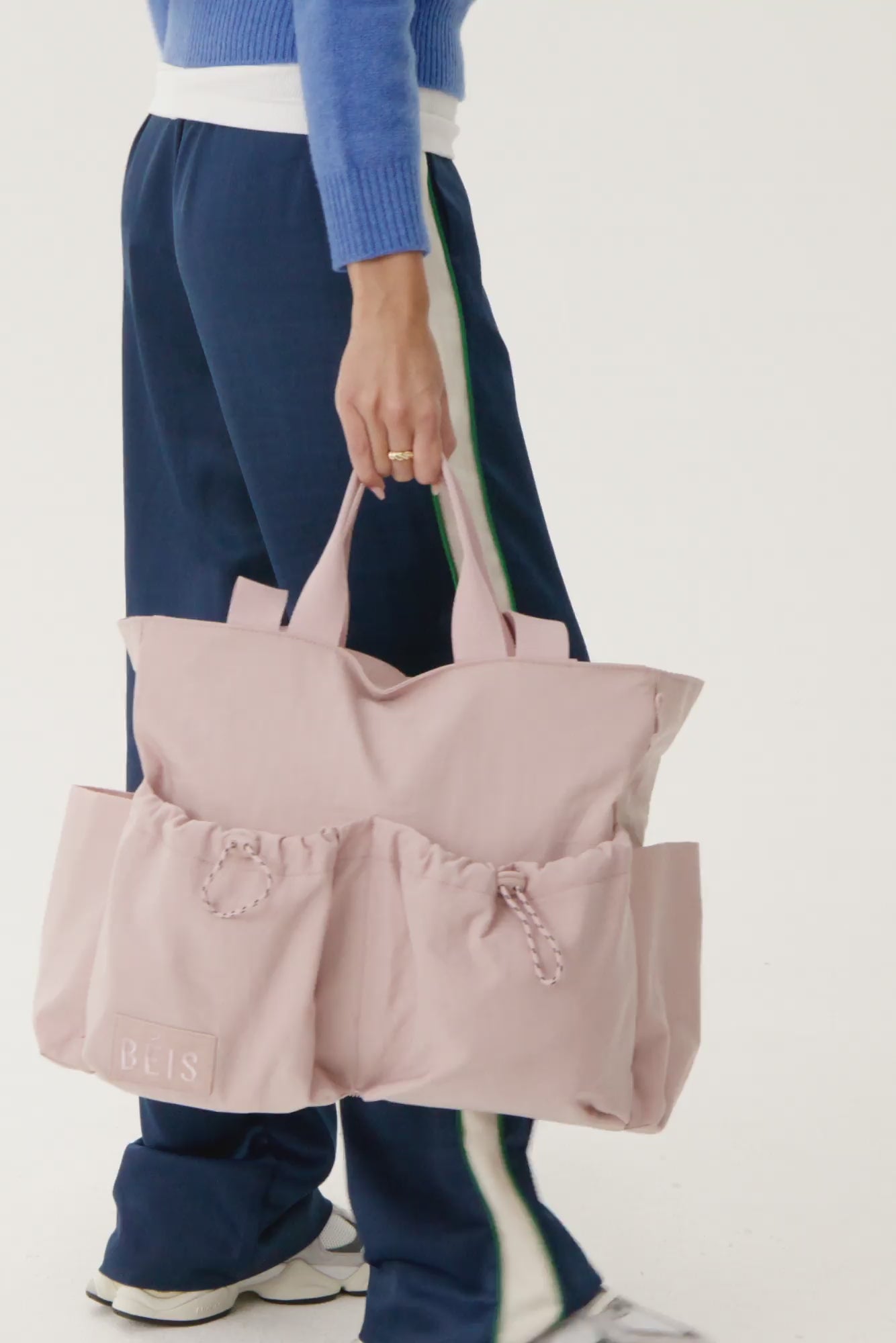 BÉIS 'The Sport Carry-All' in Atlas Pink - Pink Tennis Tote Bag & Sport ...
