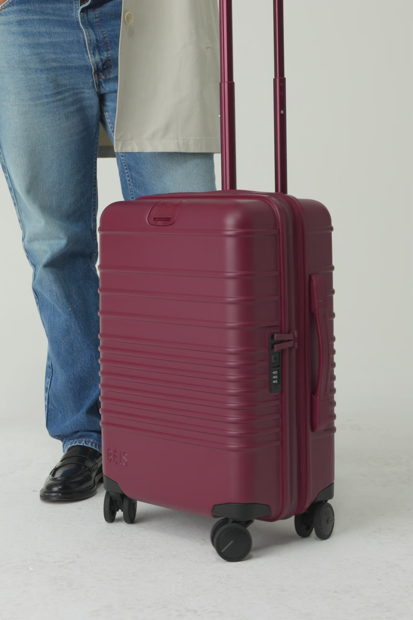 Resale The Carry-On Roller in Burgundy