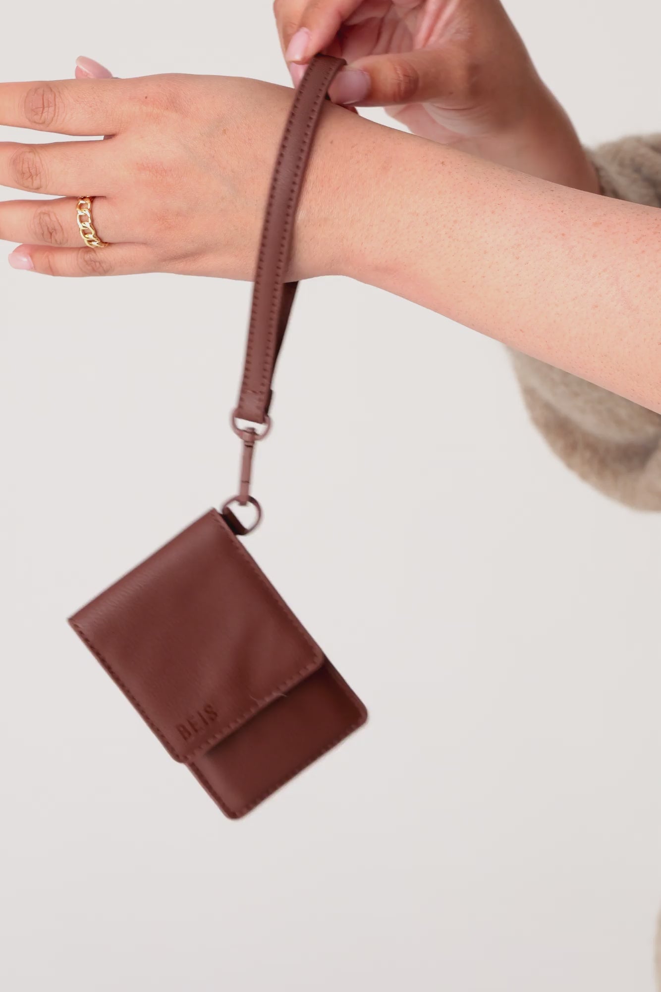 【BEIS】★パスケース/カードケース★ The ID Wristlet BÉIS 'The Id Wristlet' in Maple - Maple Card & Id Holder