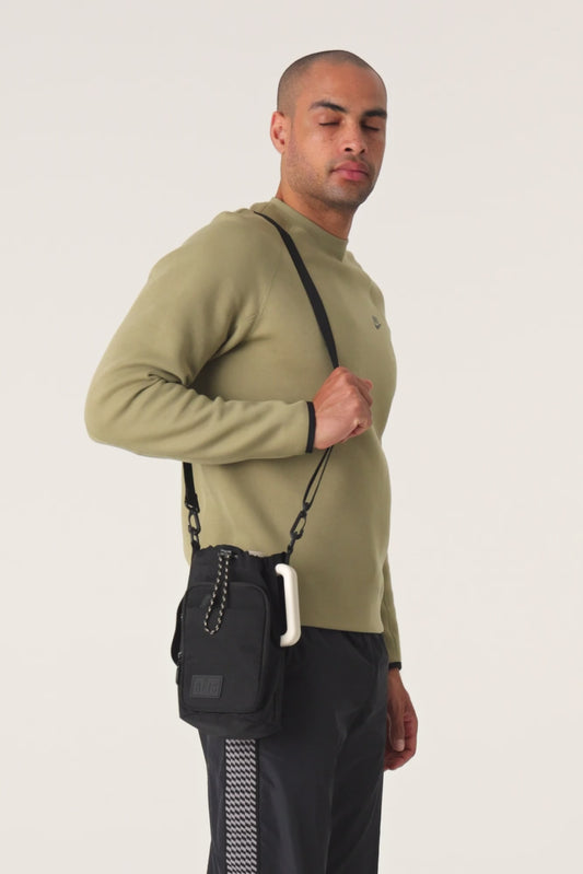 The Magnetic Water Bottle Sling in Black