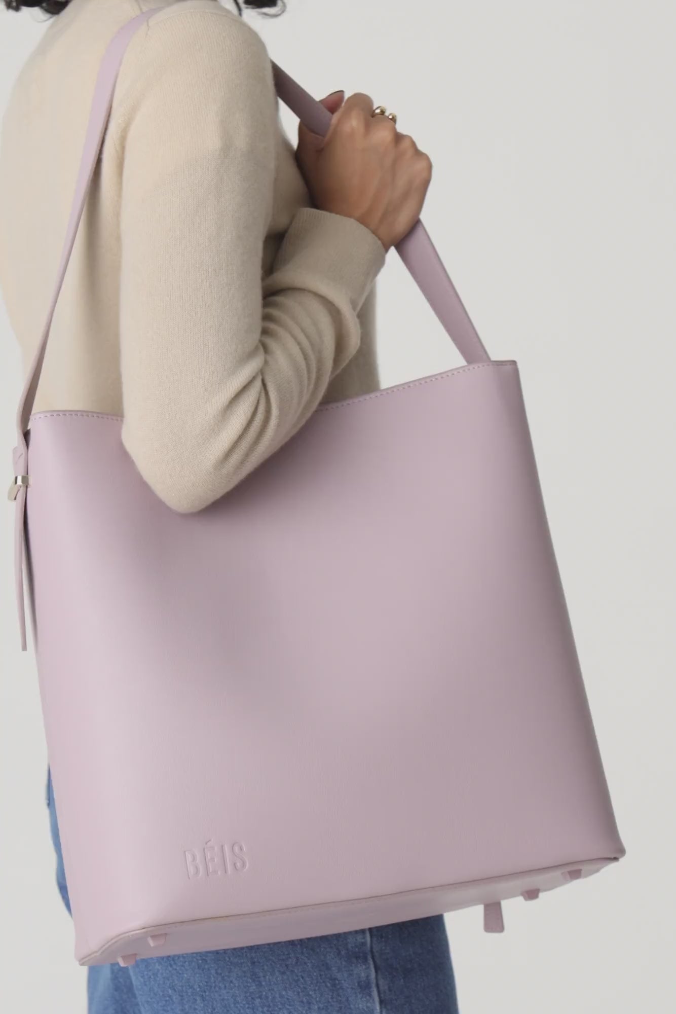 BÉIS 'The Wicked Tote' in Wicked Pink - Sleek Pink Tote Bag