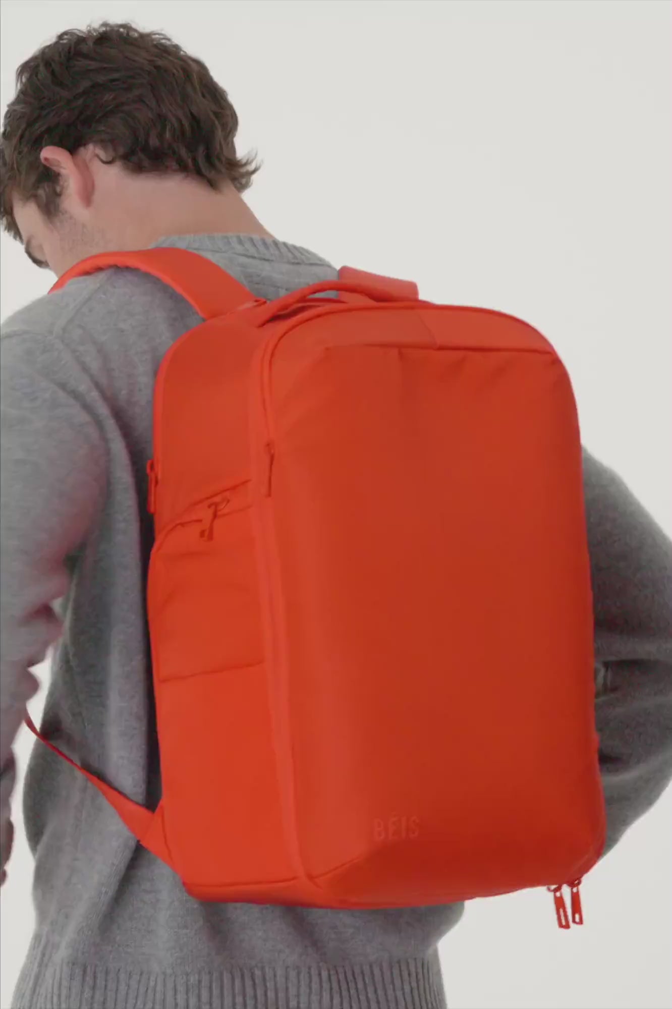 BÉIS 'The Pro Travel Backpack' in Flame - Best Flame Red Travel Backpack
