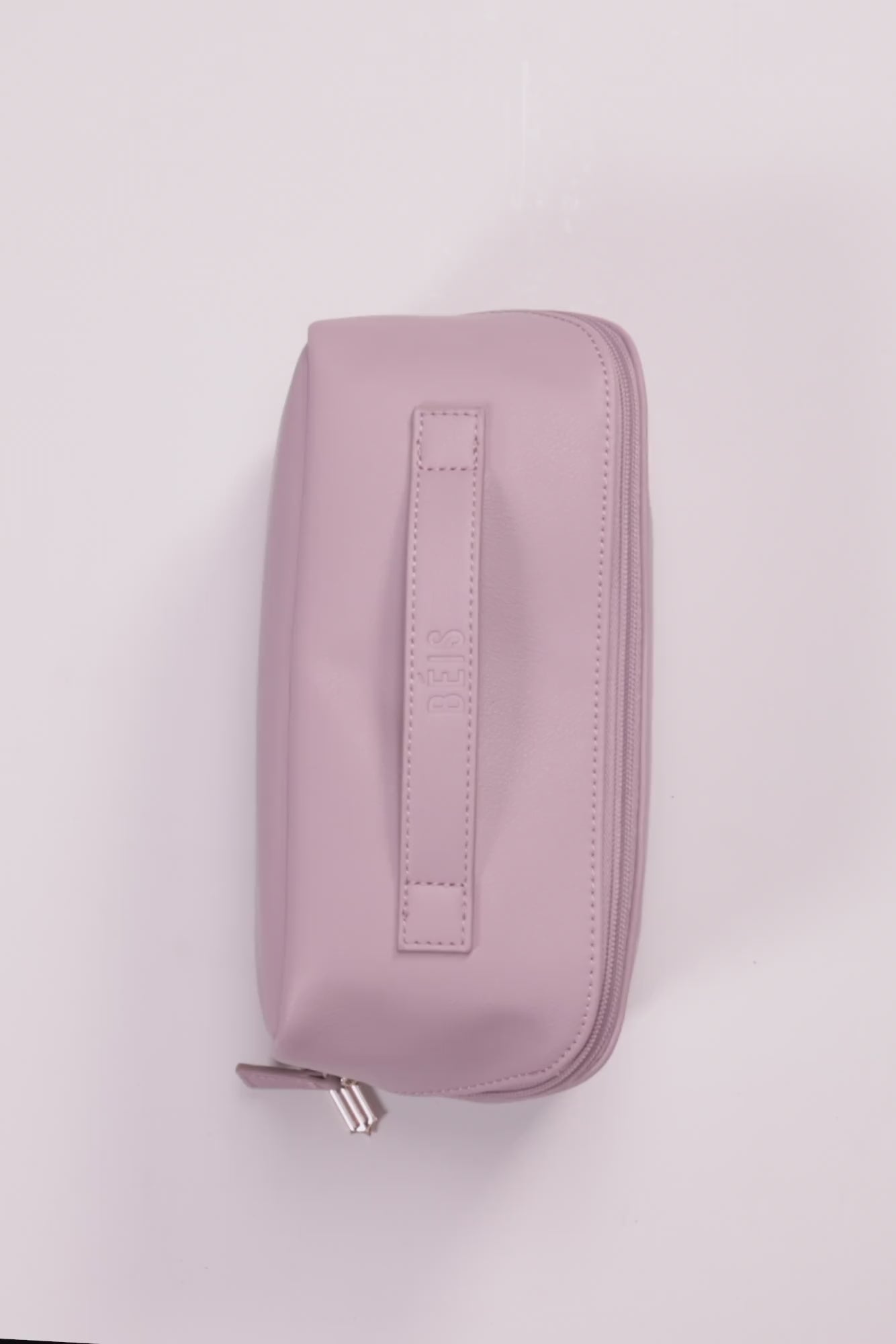 BÉIS 'The Wicked Toiletry Kit' in Wicked Pink - Wide Opening