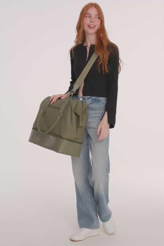 BÉIS 'The Mini Weekender' in Olive - Small Olive Green Duffle & Weekend Bag