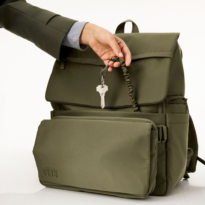 BÉIS 'The Ultimate Diaper Backpack' in Olive - Green Backpack Diaper Bag