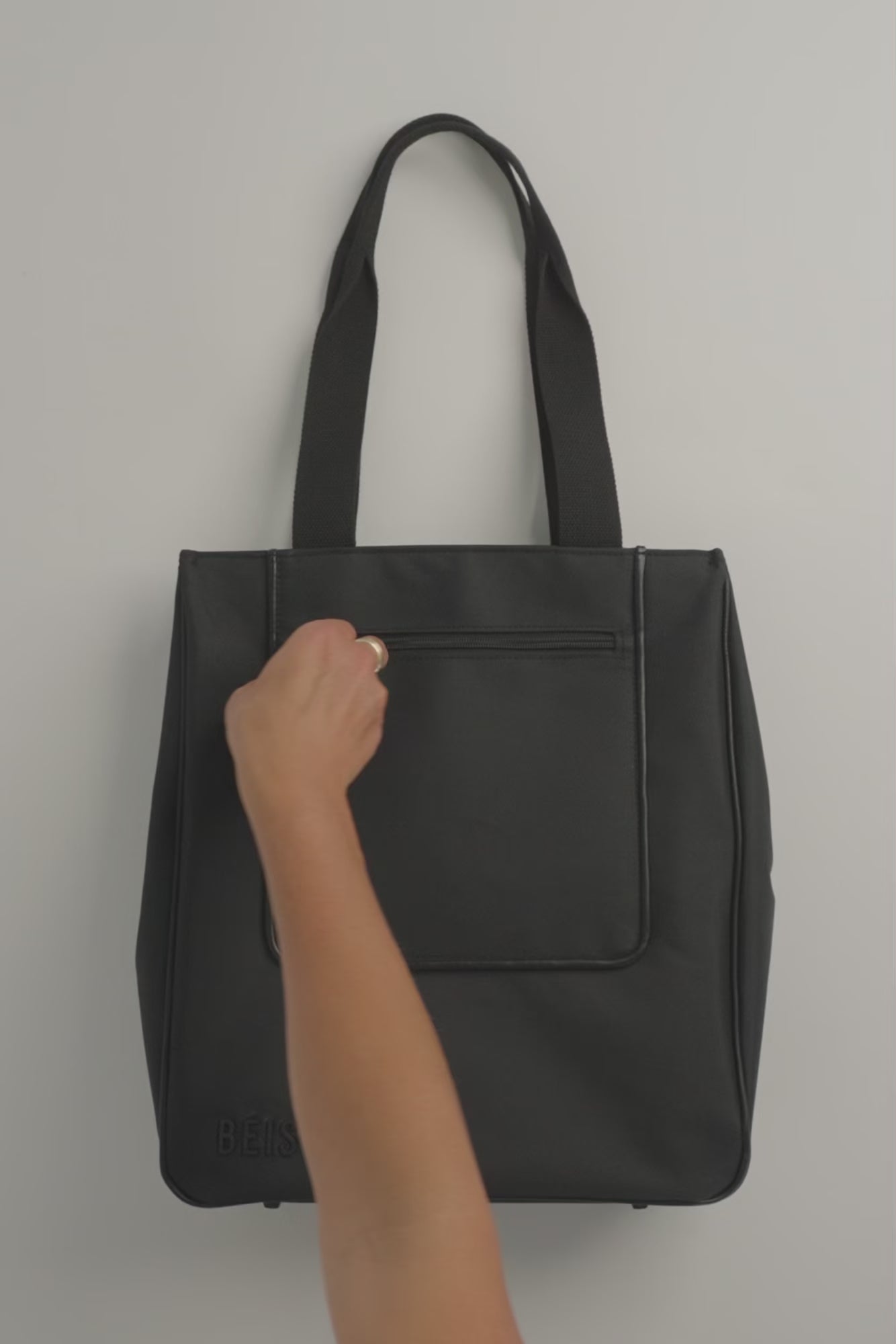 BÉIS 'The North To South Tote' in Black - Mens Work Tote Made From