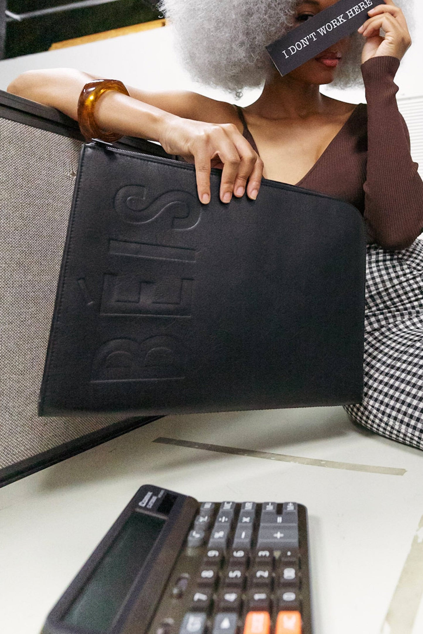 Laptop Sleeve Black Front in Models Hands