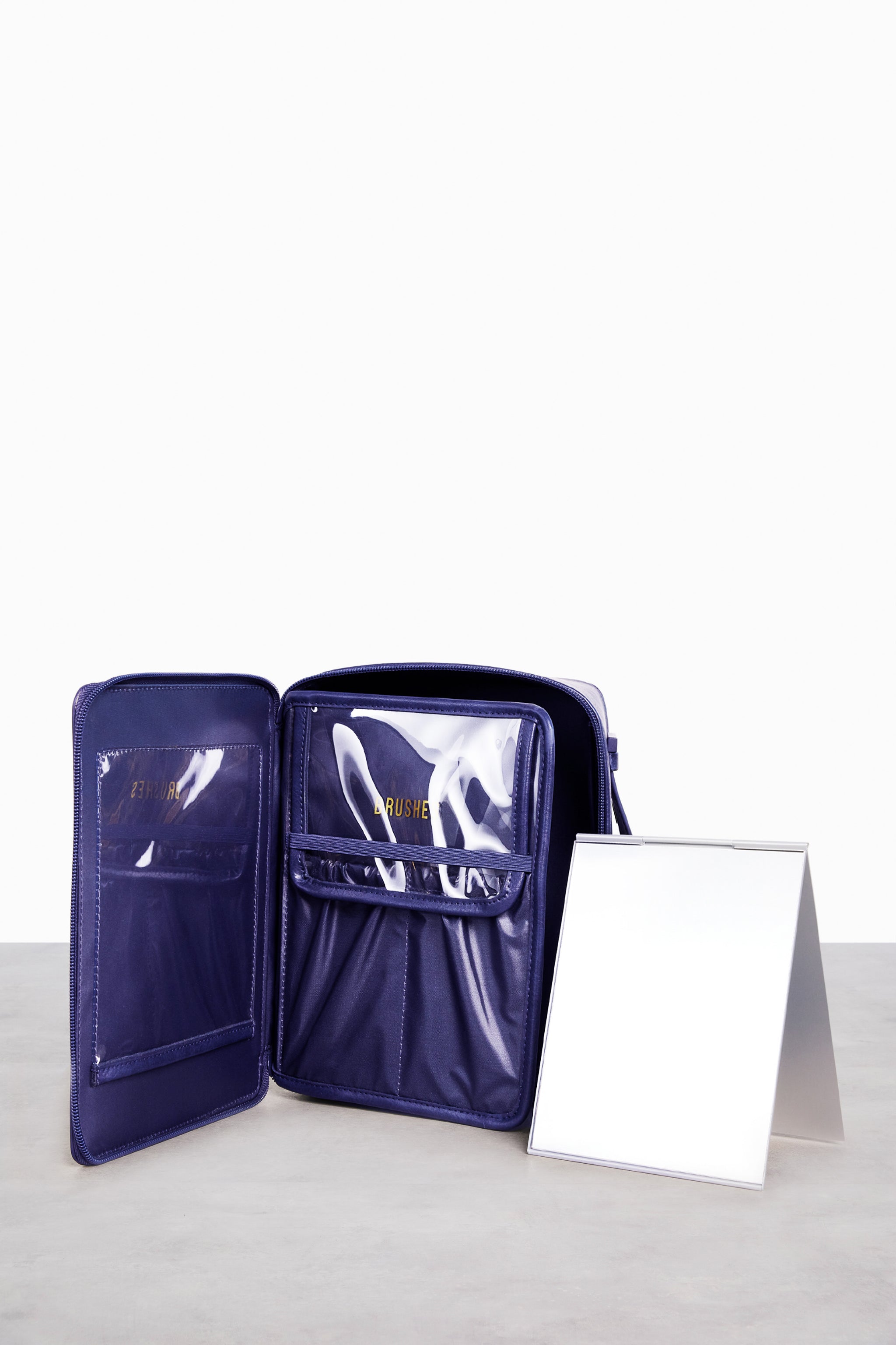 BÉIS 'The Cosmetic Case' In Navy Blue Blue Makeup Organizer & Travel Case