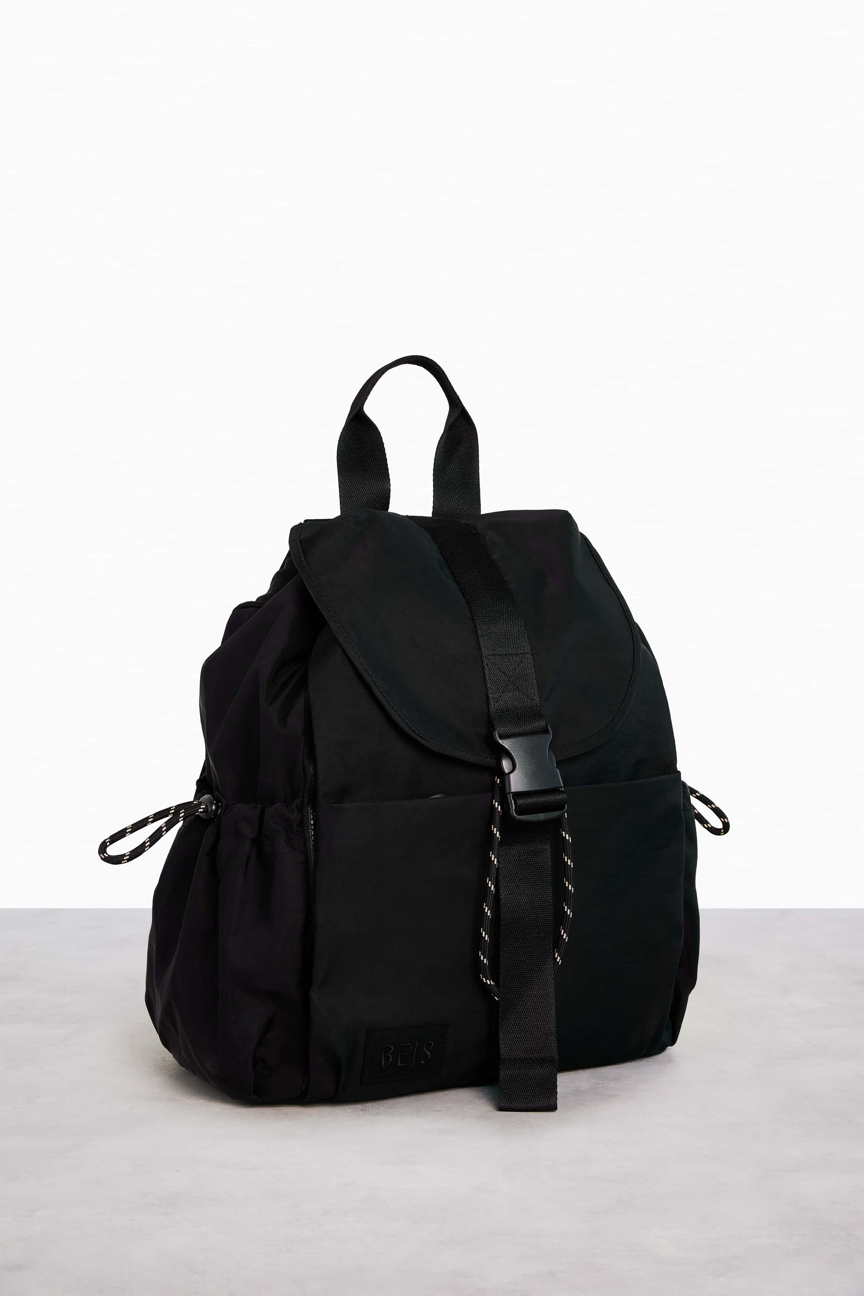 BÉIS 'The Sport Backpack' in Black - Chic Tennis Inspired Backpack