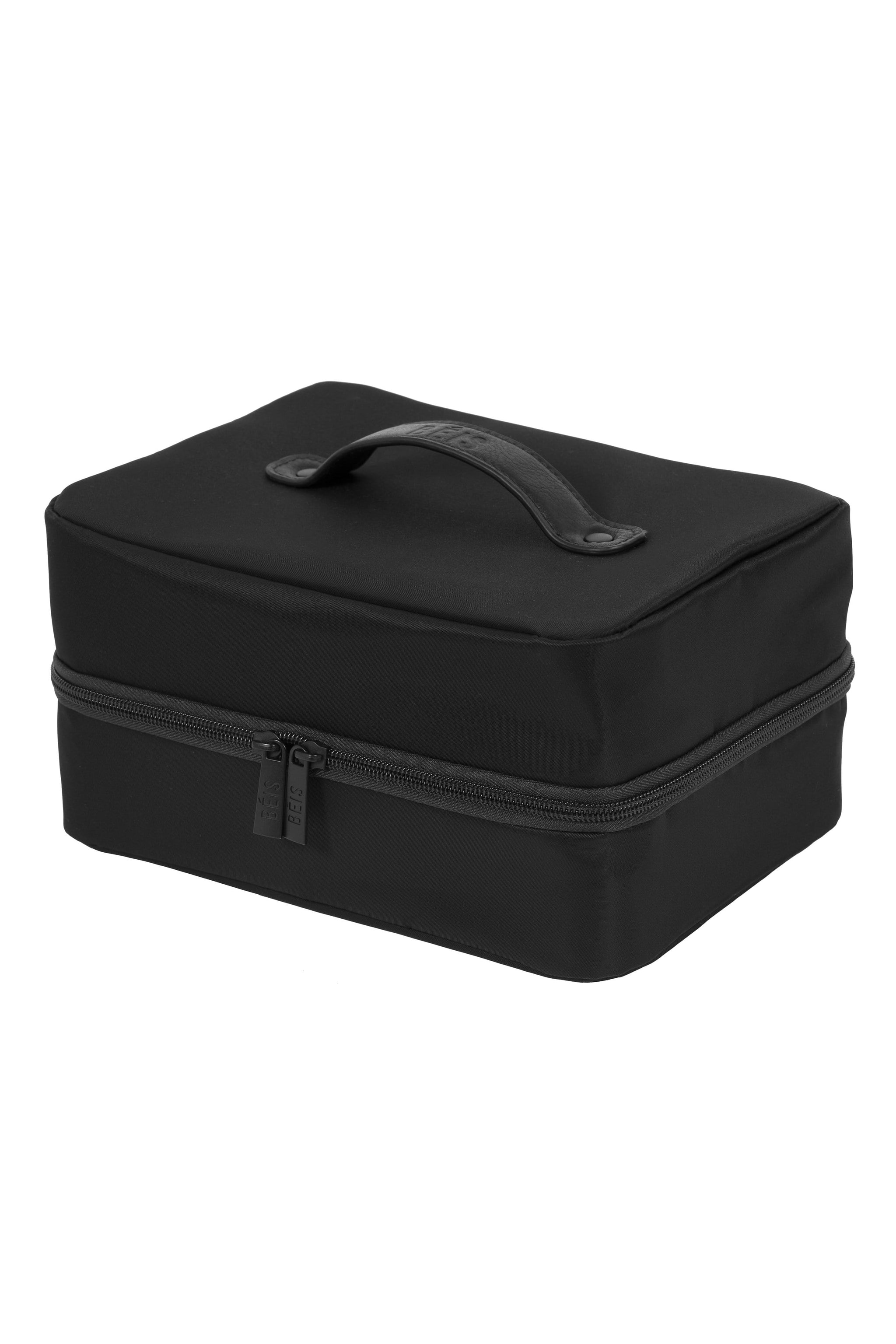 BÉIS 'The Hanging Cosmetic Case' in Black - Hanging Cosmetic Bag For Toiletries & Jewelry