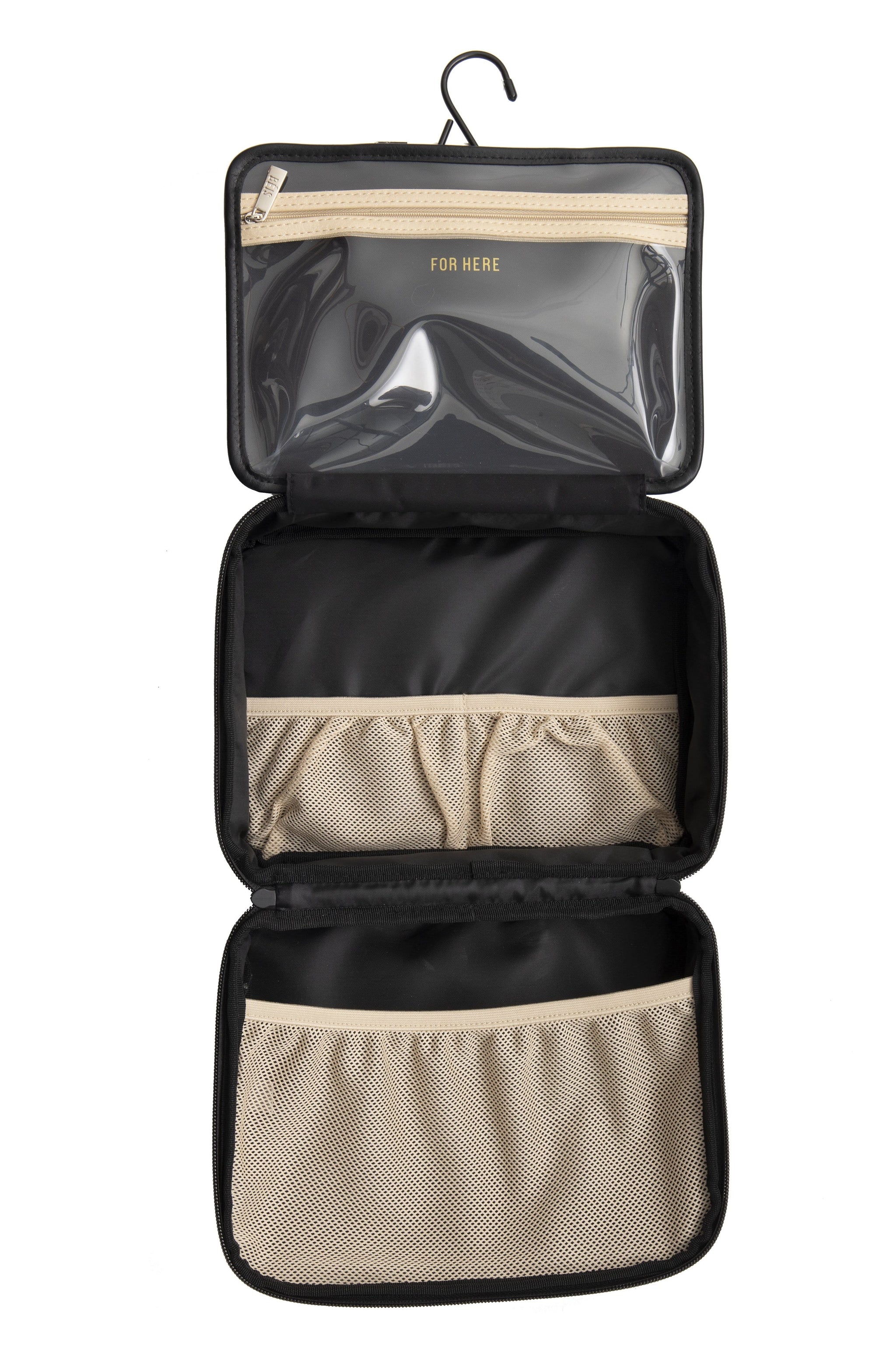 BÉIS 'The Hanging Cosmetic Case' in Black - Hanging Cosmetic Bag For ...