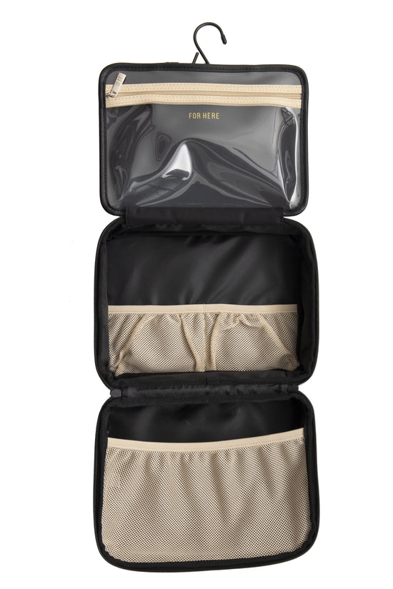 BÉIS 'The Hanging Cosmetic Case' in Black Hanging Cosmetic Bag For Toiletries & Jewelry