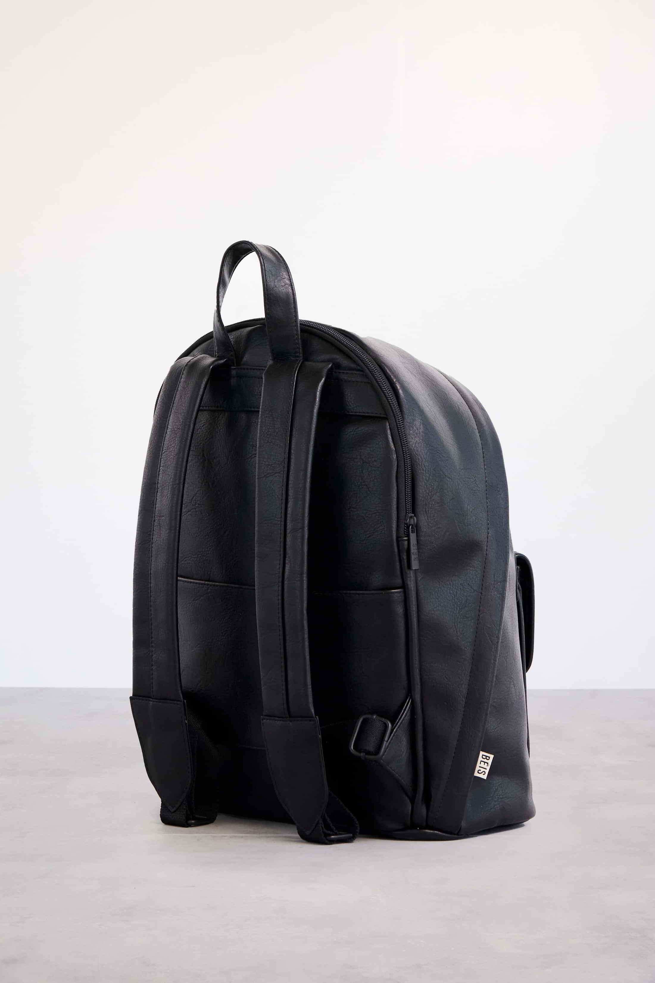 The 2-in-1 Backpack in Black