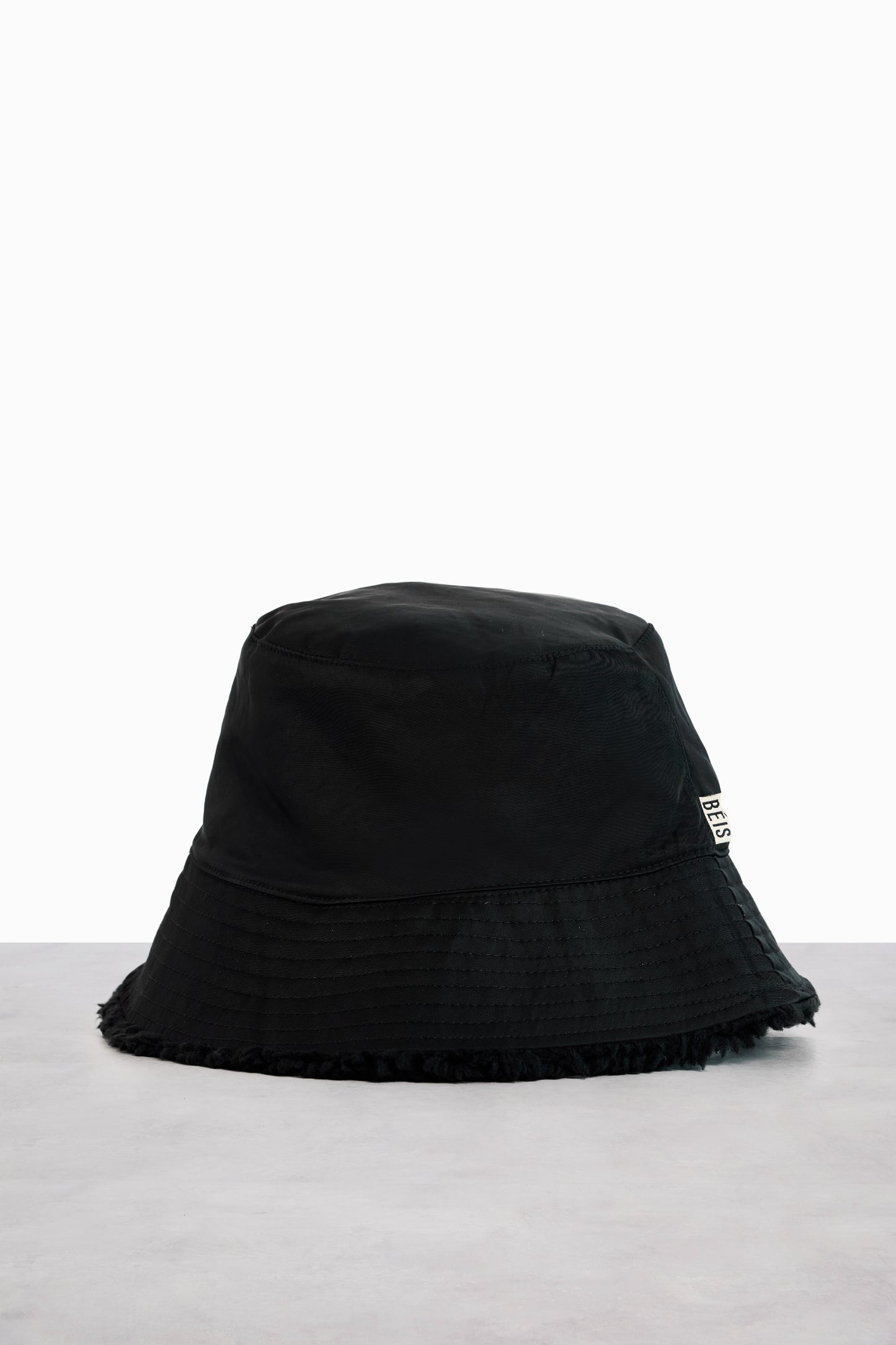 The Bucket Hat in Black