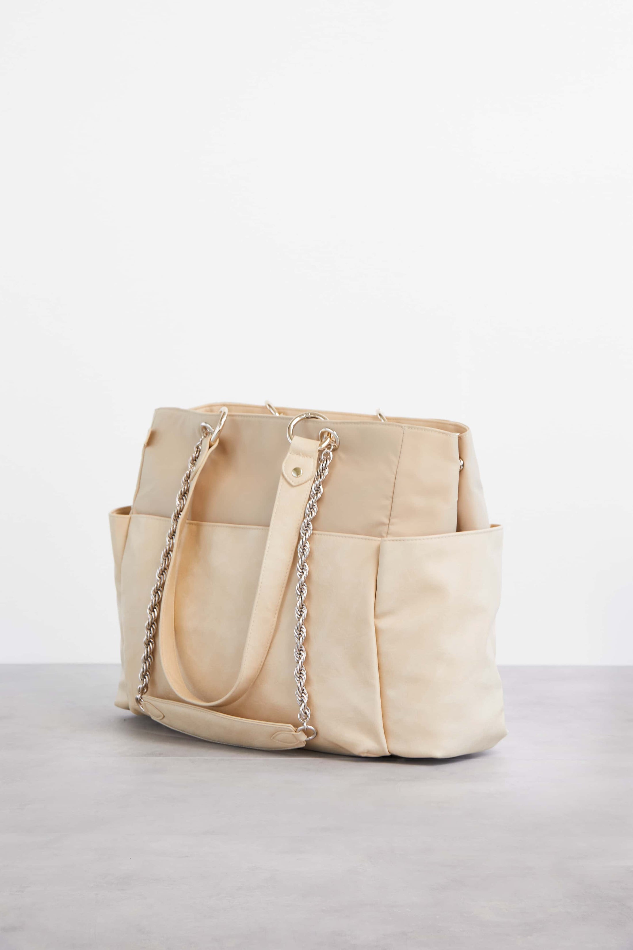 BÉIS 'The Diaper Bag' in Biege - Fashionable Diaper Bag & Diaper Tote Bag