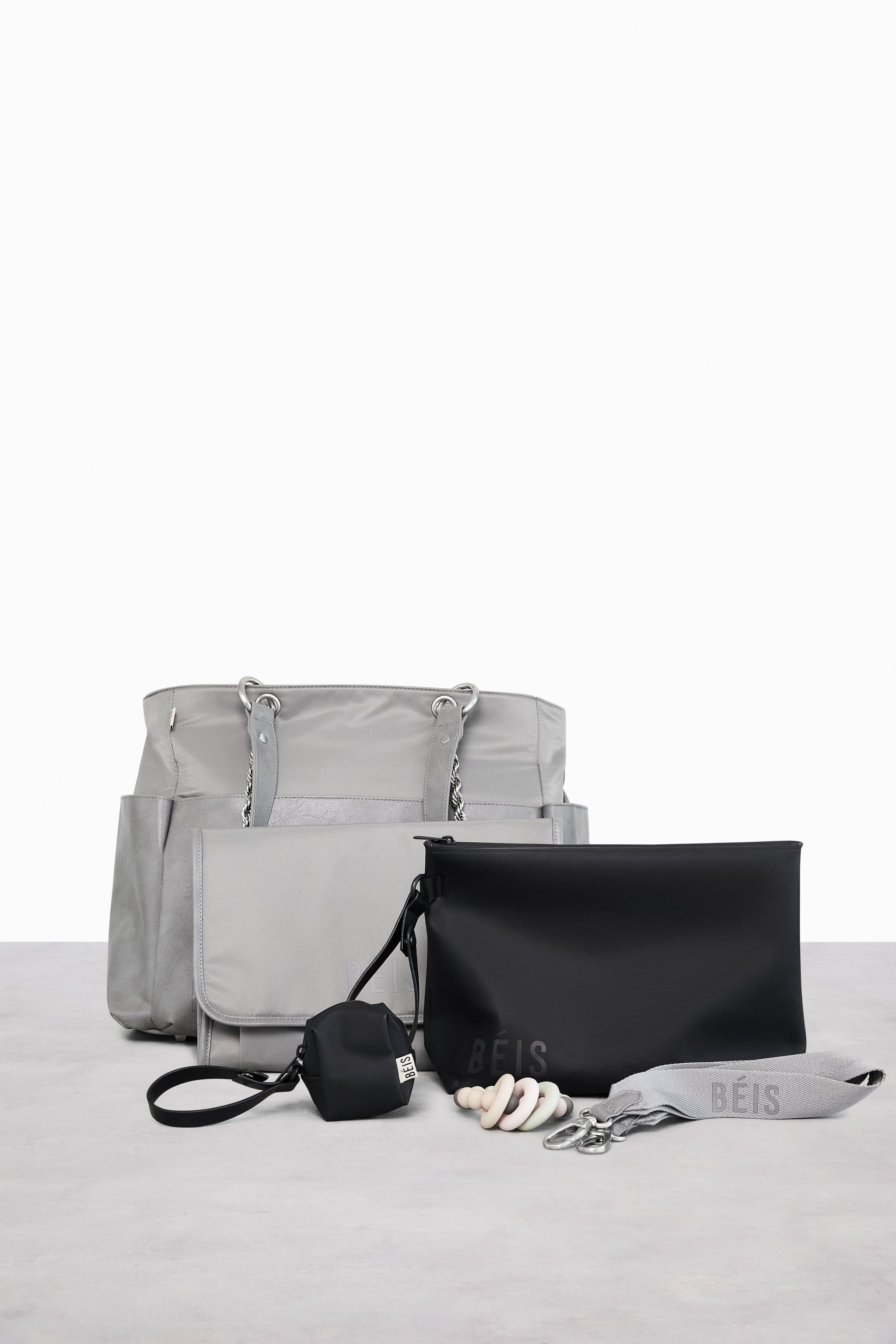BÉIS 'The Diaper Bag' in Grey Fancy Diaper Bag & Large Tote Diaper Bags