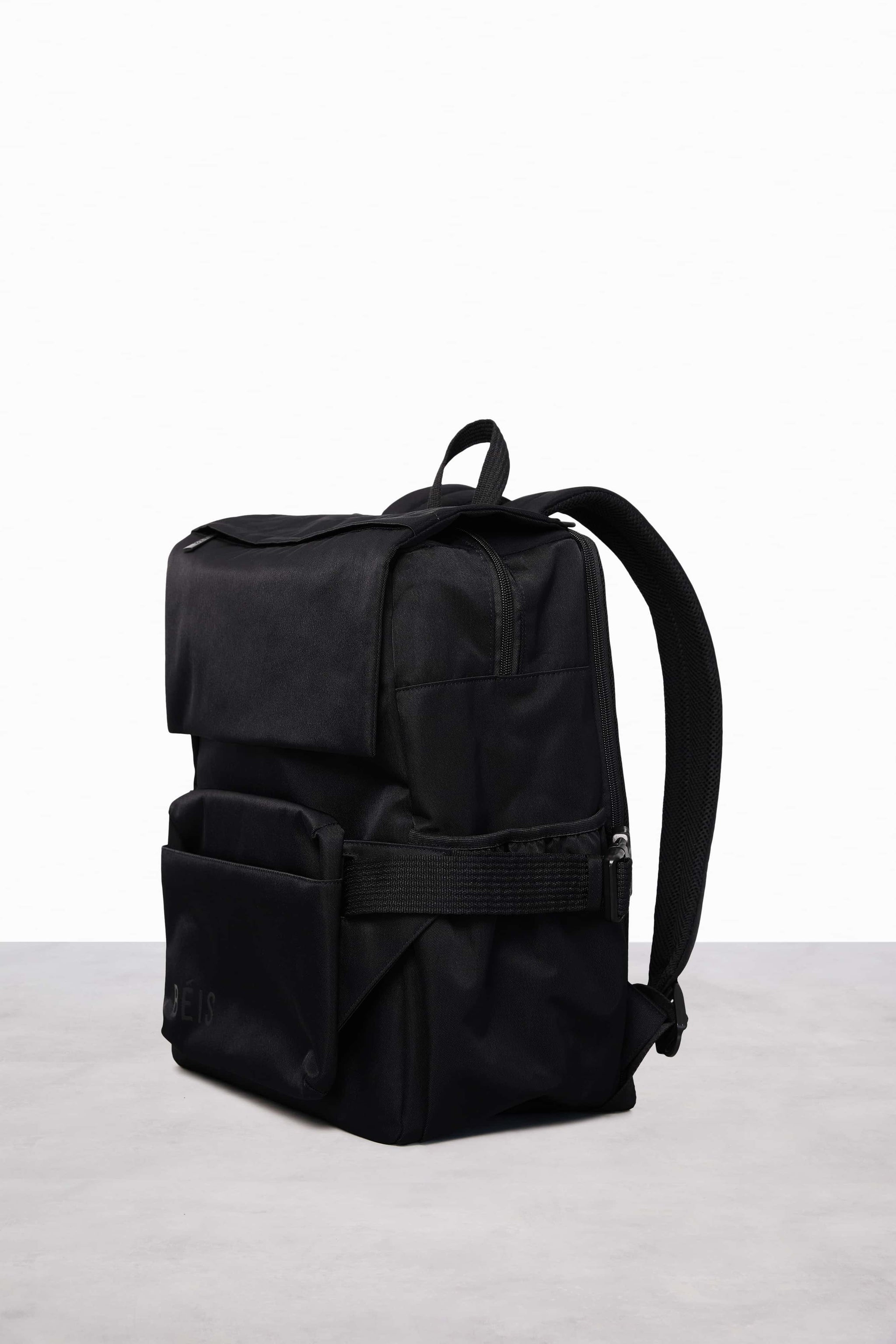 BÉIS 'The Ultimate Diaper Backpack' in Black - Diaper Bag & Diaper Backpack