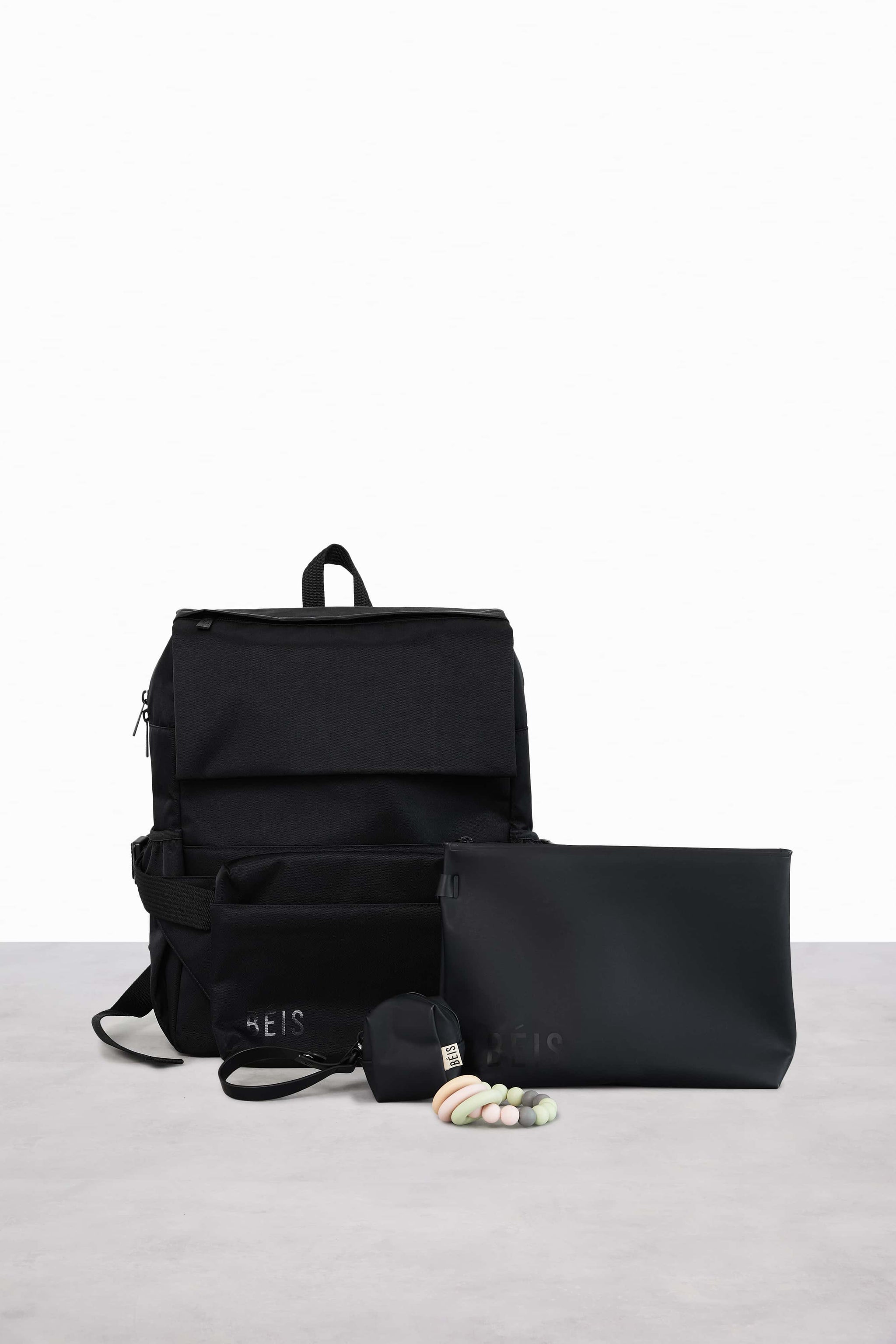 BÉIS 'The Ultimate Diaper Backpack' in Black Diaper Bag & Diaper Backpack