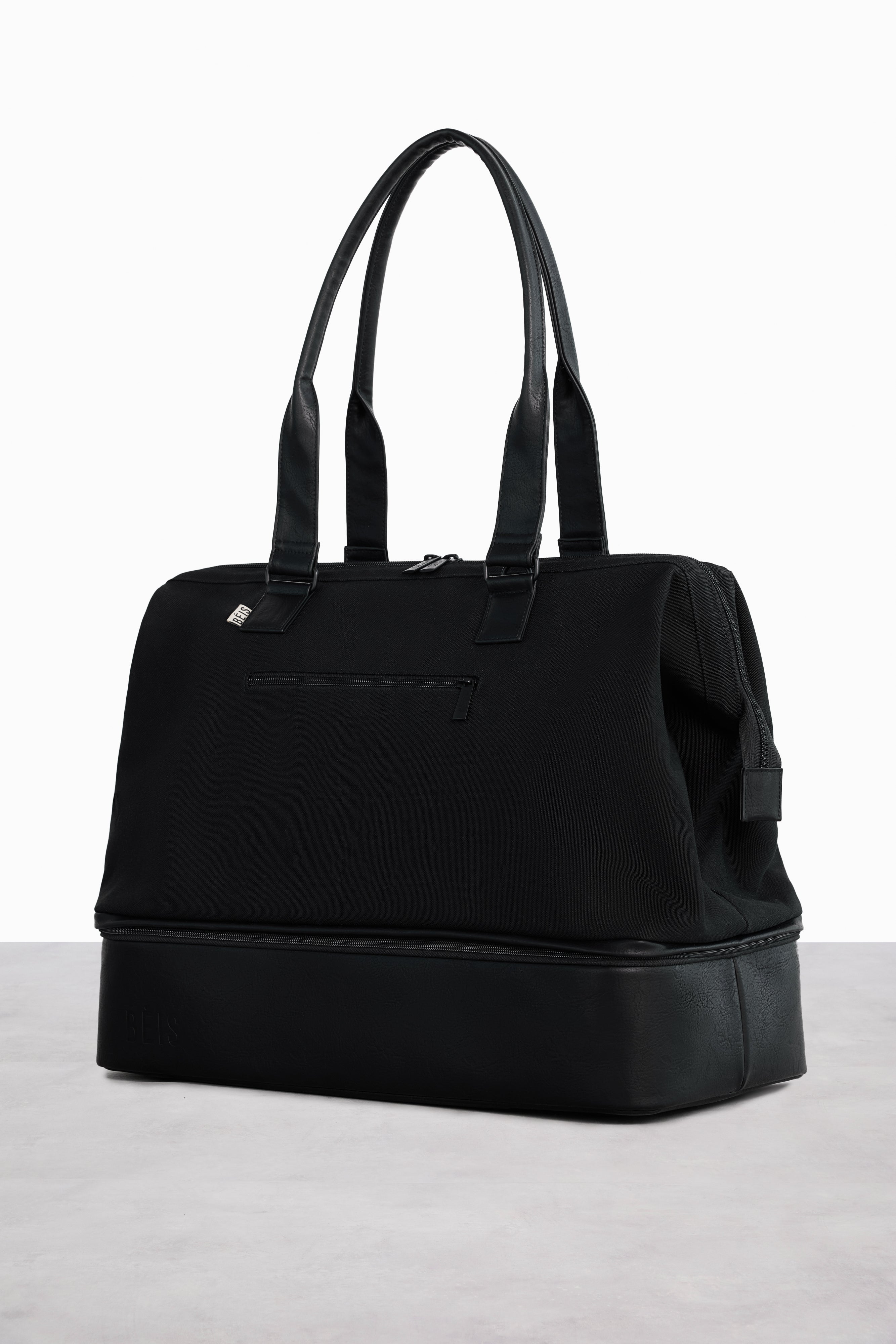 B IS The Weekender in Black Black Travel Bag Overnight Bags