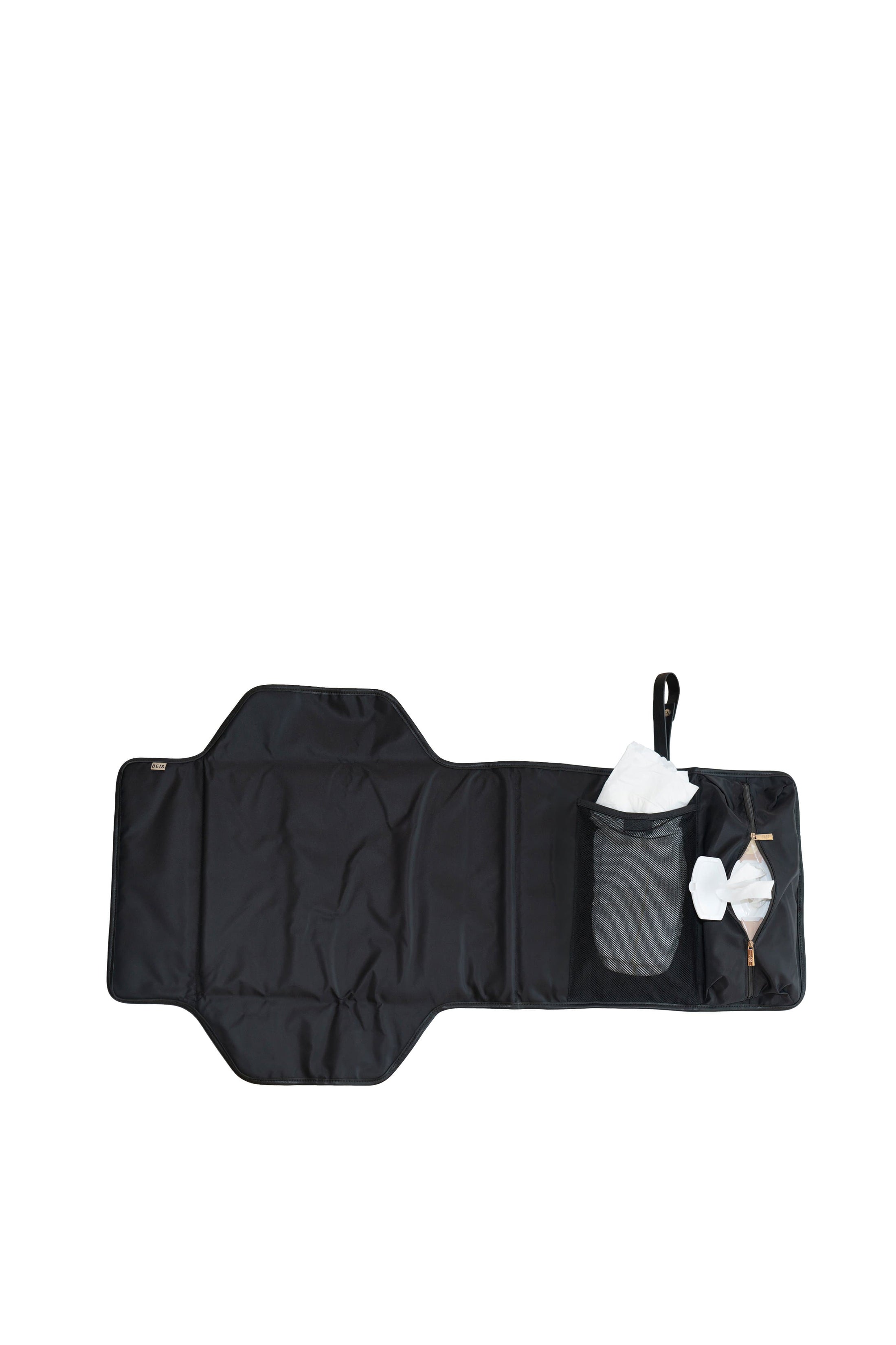 BÉIS 'The Travel Changing Pad Organizer' in Beige - Travel Baby ...