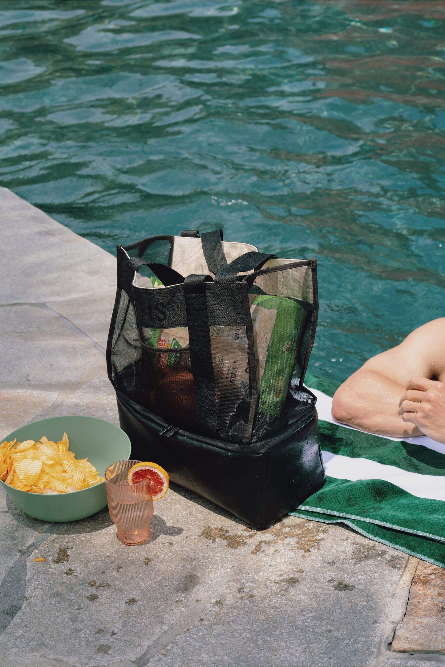 The Cooler Tote in Black