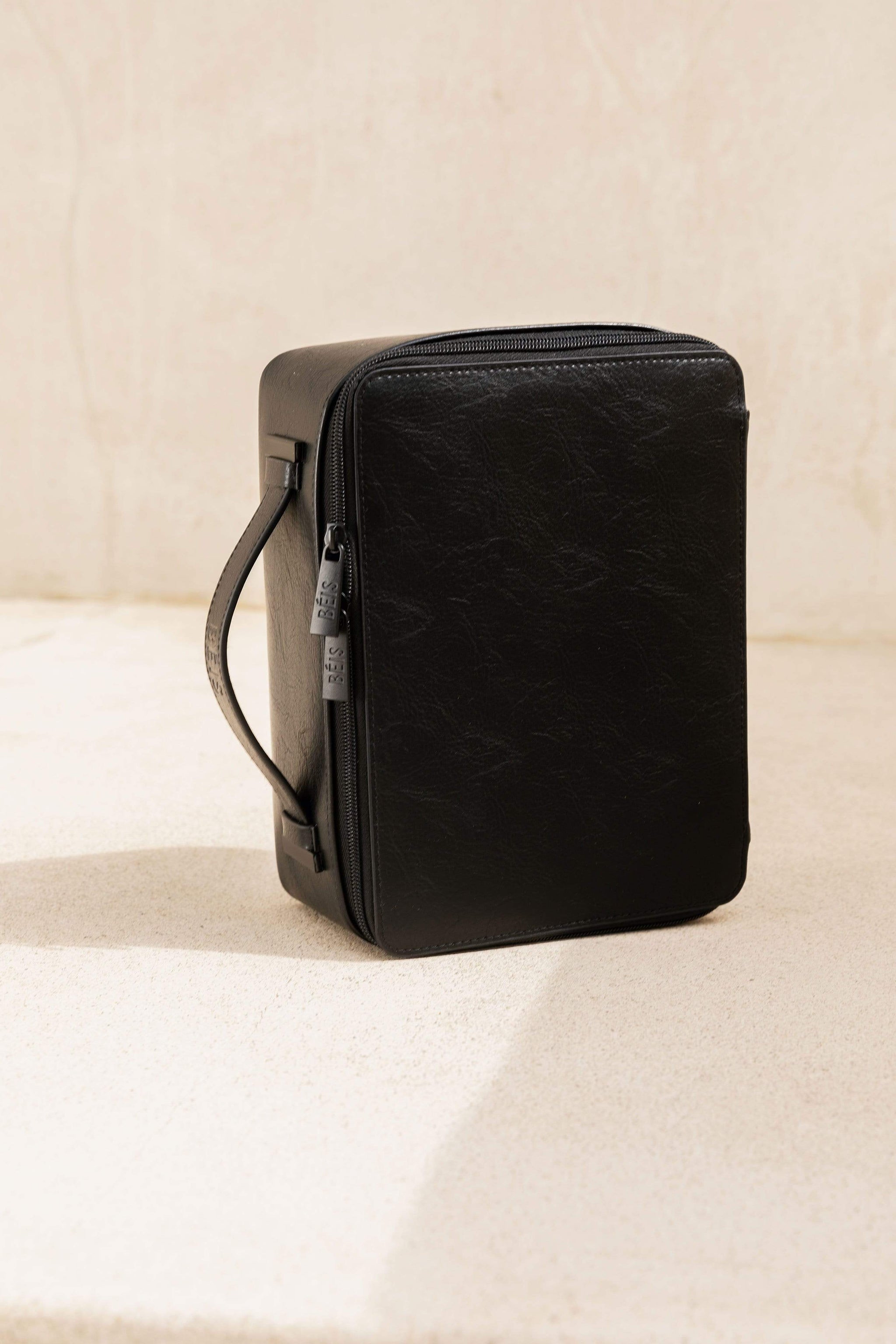 BÉIS 'The Cosmetic Case' in Black - Makeup Organizer & Makeup Travel Case
